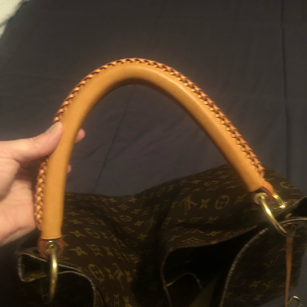 AUTHENTIC Louis Vuitton Artsy MM bag - Picture 8 of 16